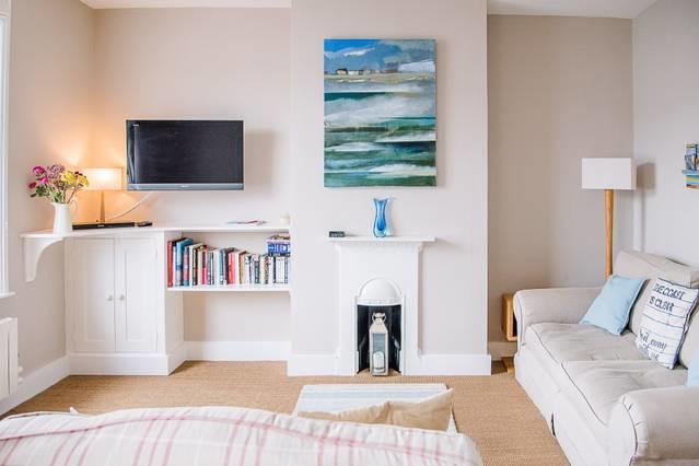 Serendipity, Aldeburgh - An Apartment On The High Street! Экстерьер фото